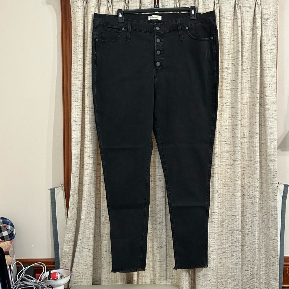 Madewell 10" High-Rise Skinny Jeans in Berkeley Black: Button-Through Edition